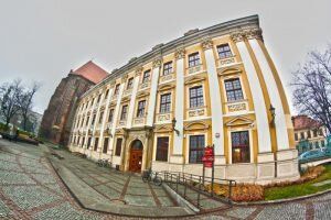 uwr