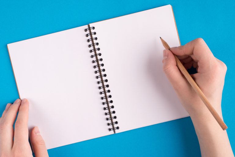 Jak napisać notatkę syntetyzującą?